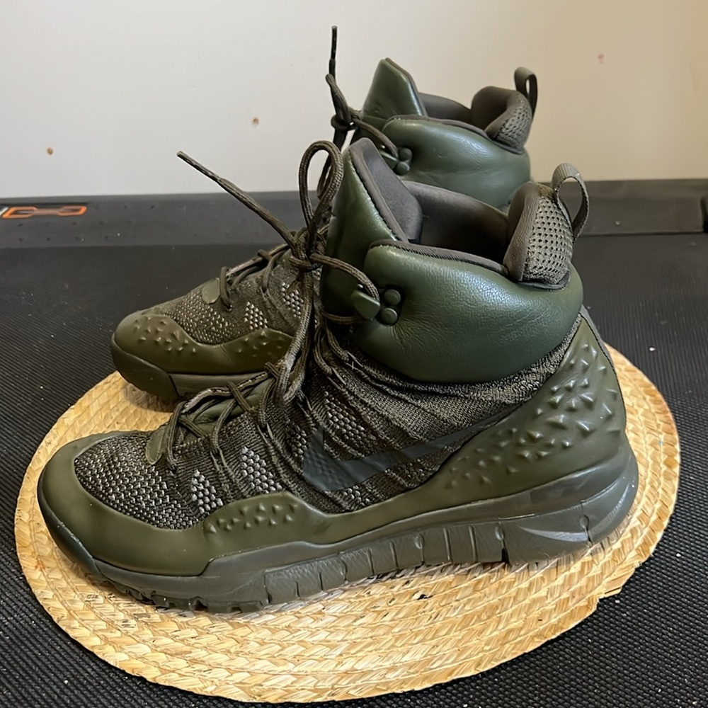 Nike Lupinek Fly Knit Defender Cargo Military Sneakers Size 10
